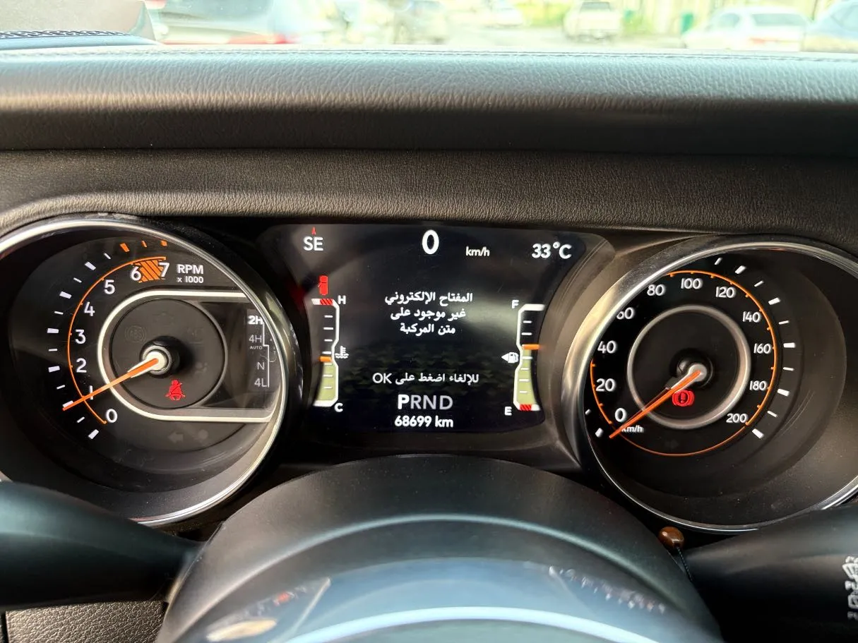 Car image 23