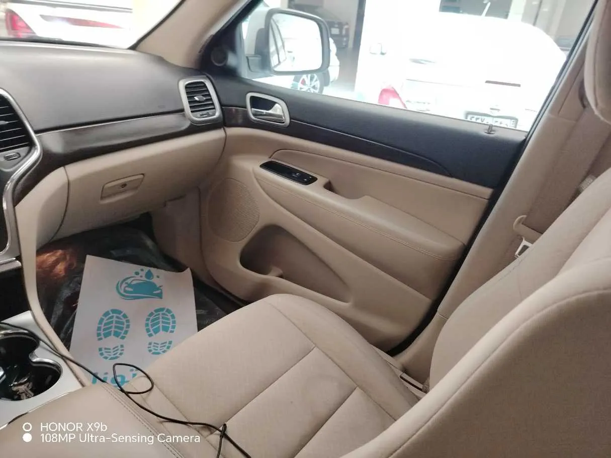 Car image 41