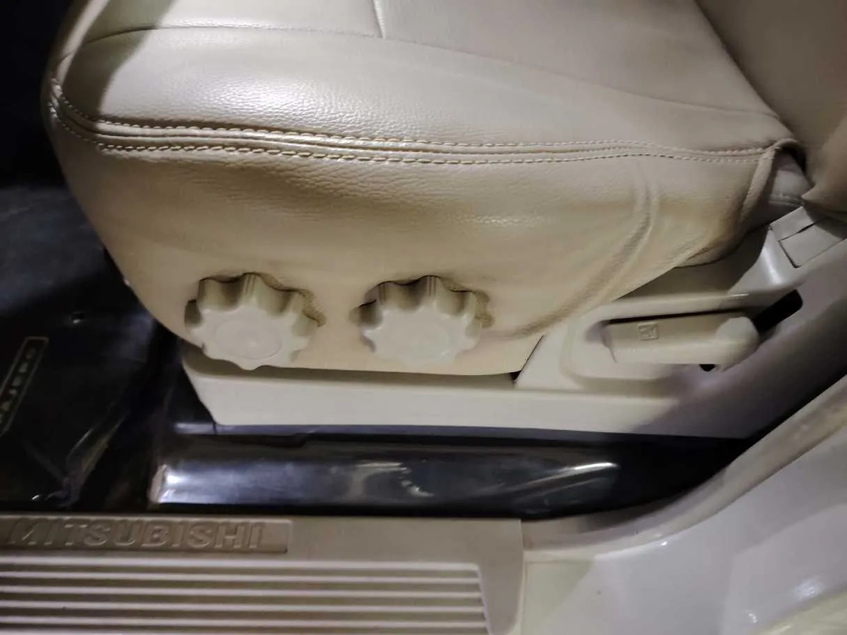 Car image 41