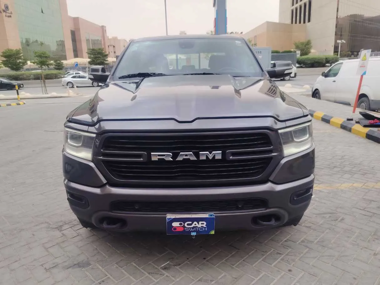 Car image 2