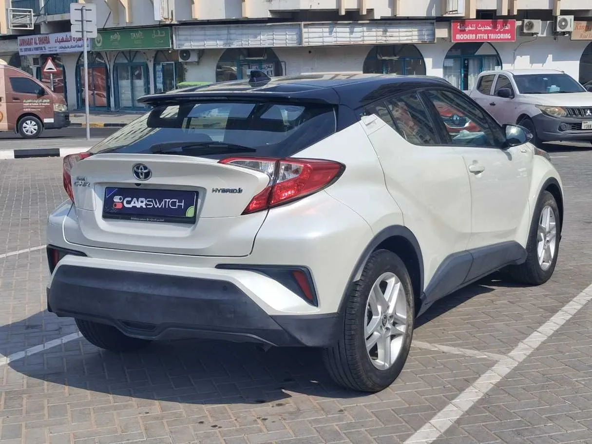 Car image 7