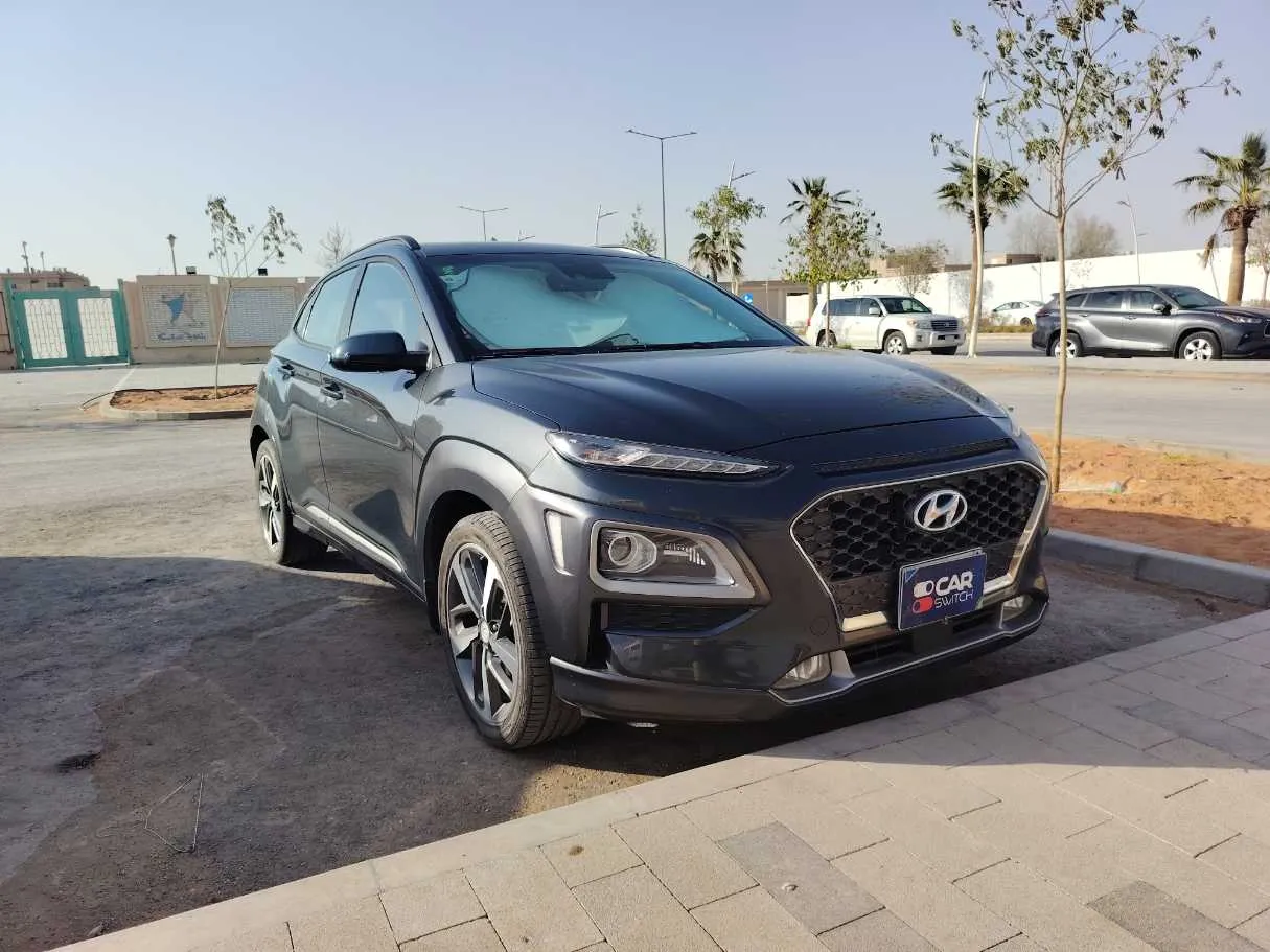 Car image 3