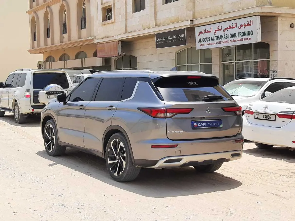 Car image 7