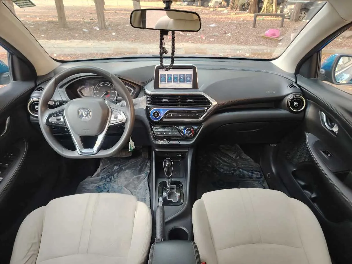 Car image 21