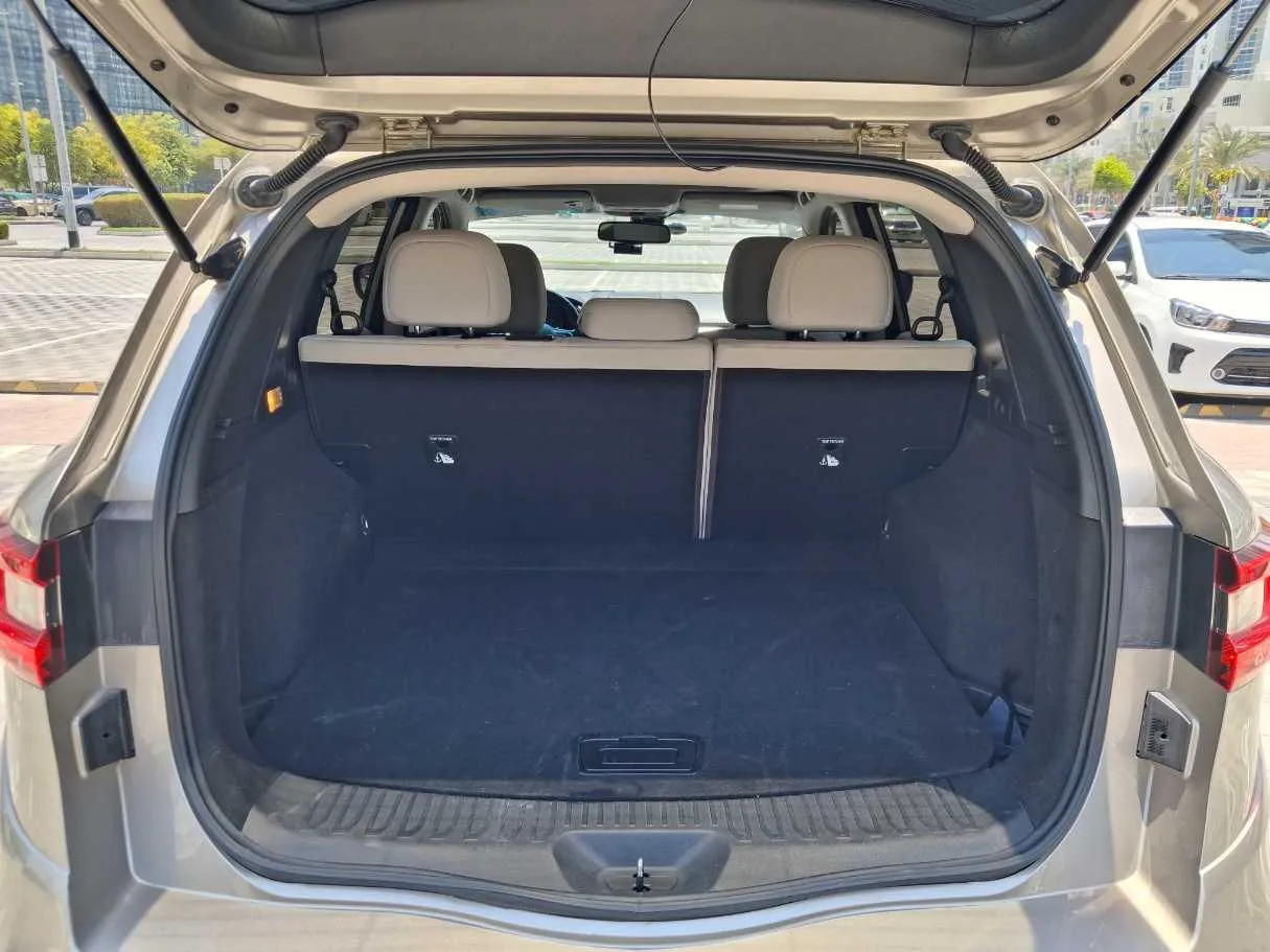 Car image 21