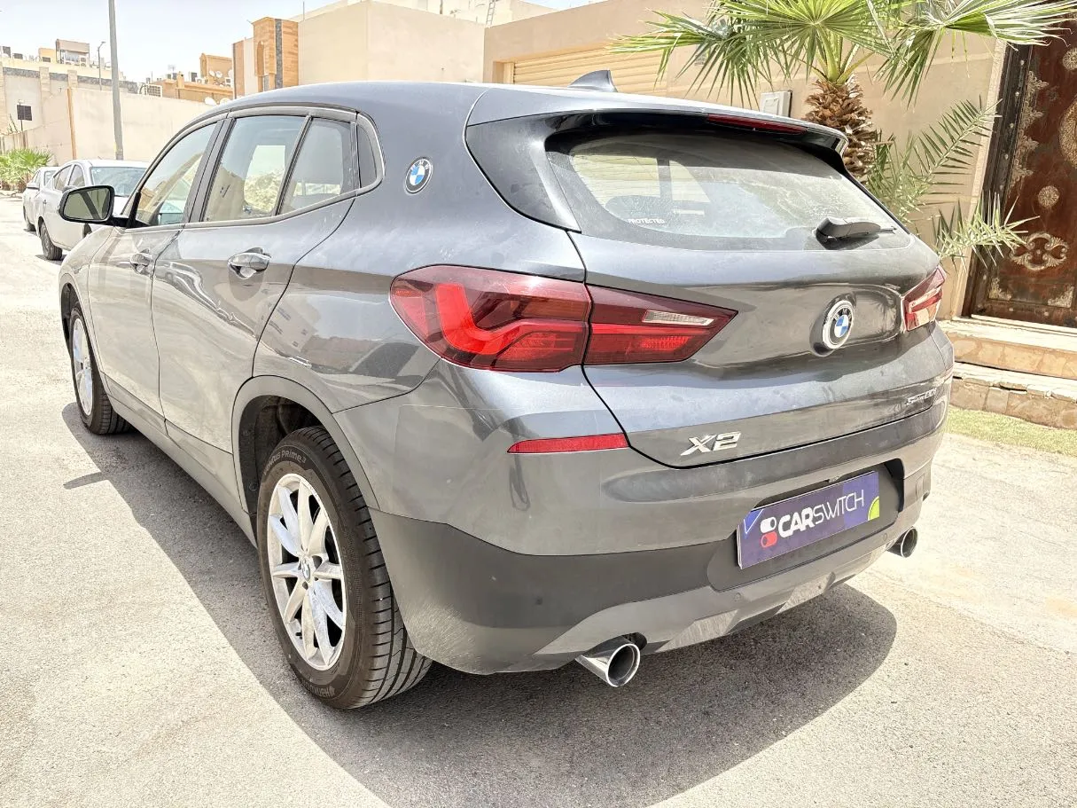 Car image 7