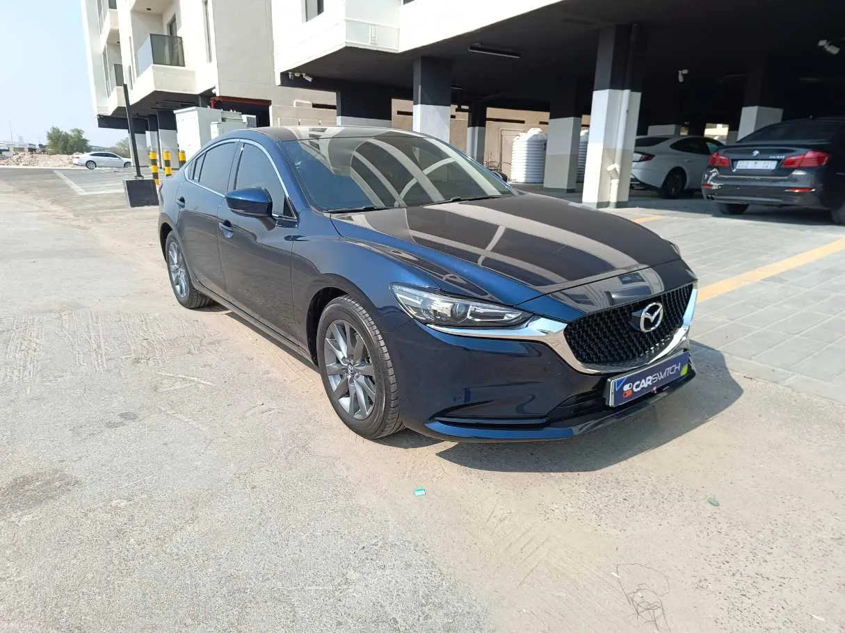 Car image 3