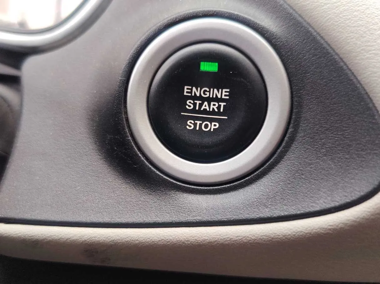 Car image 27