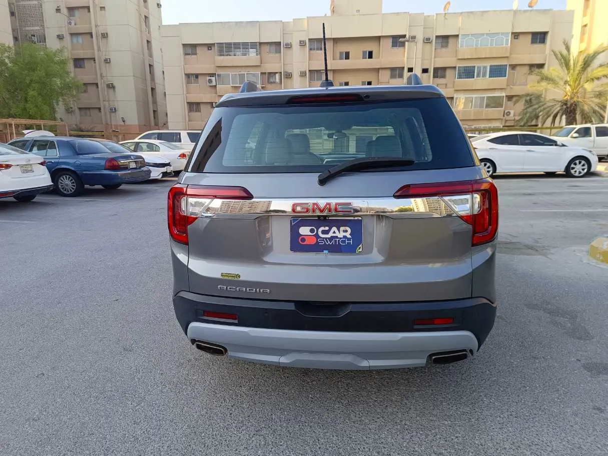 Car image 6