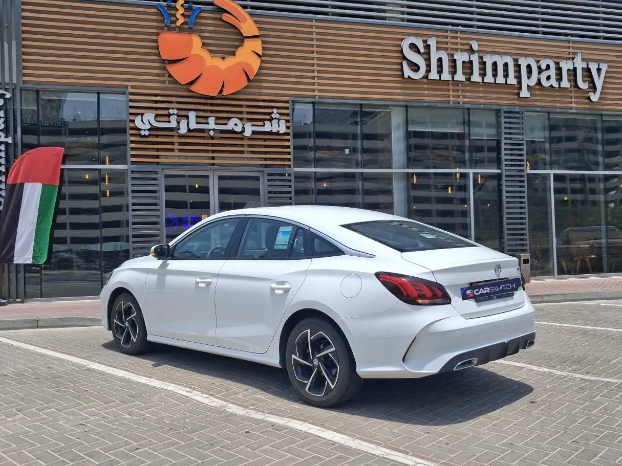 Car image 7