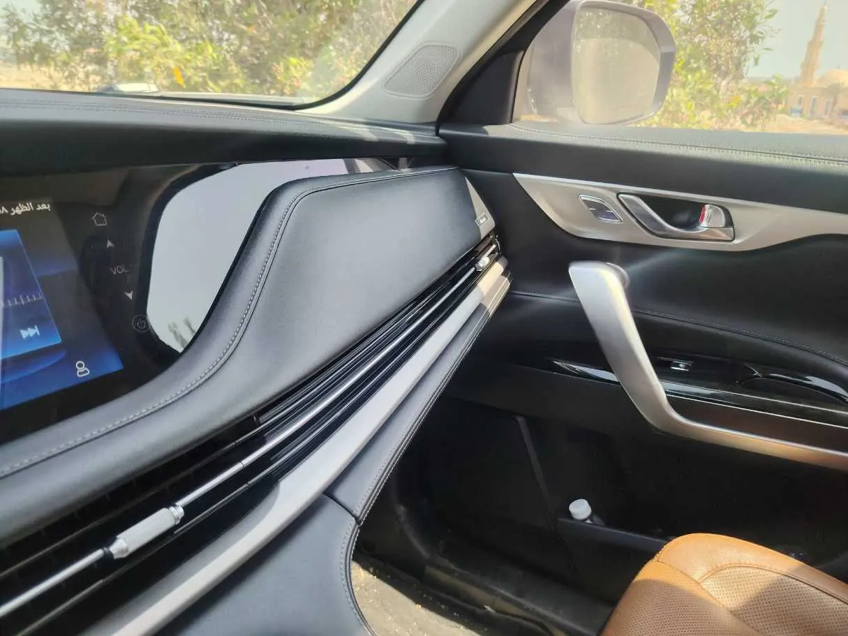 Car image 35
