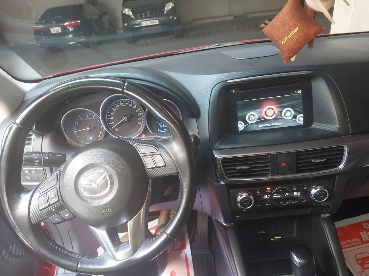 Car image 5