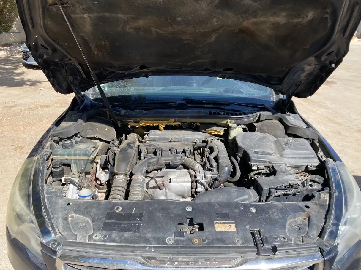 Car image 28