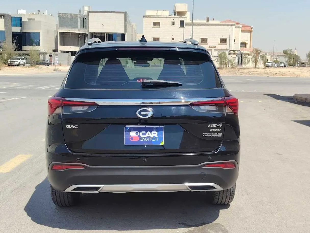 Car image 5