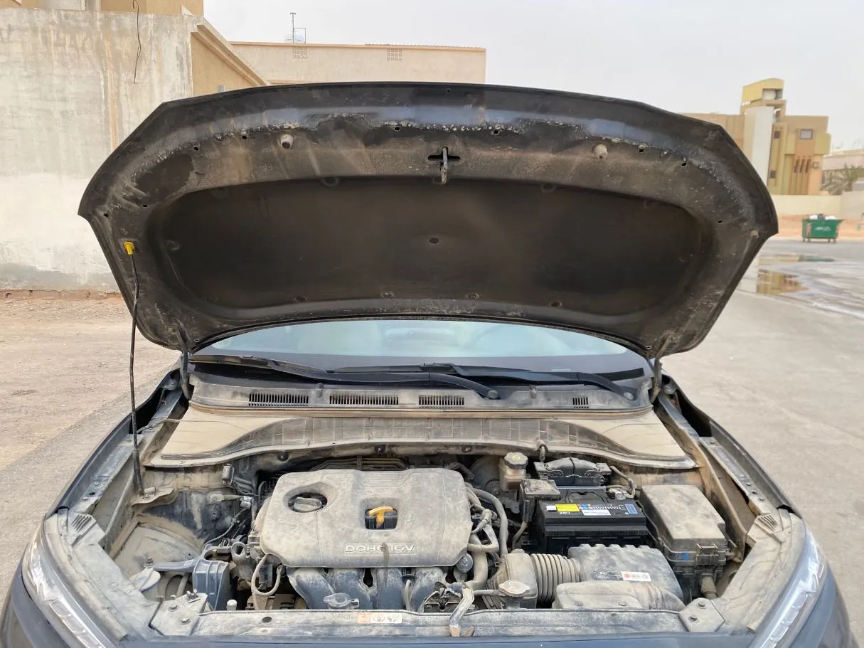 Car image 17
