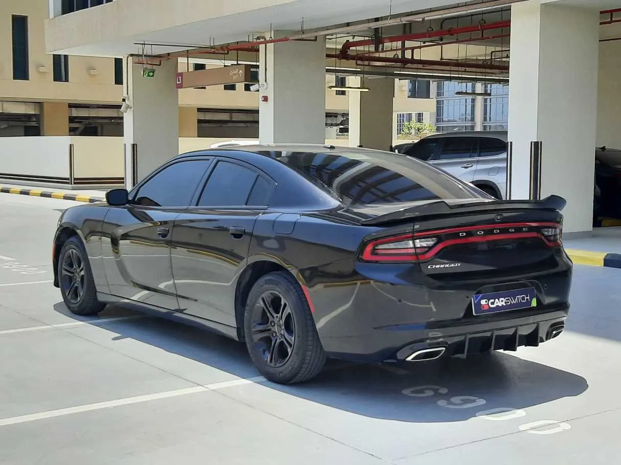 Car image 7