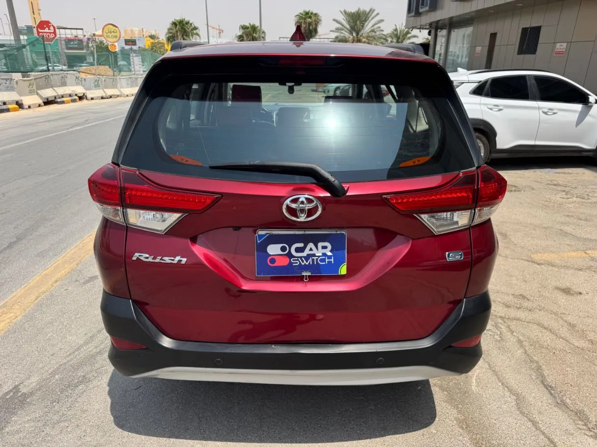 Car image 6