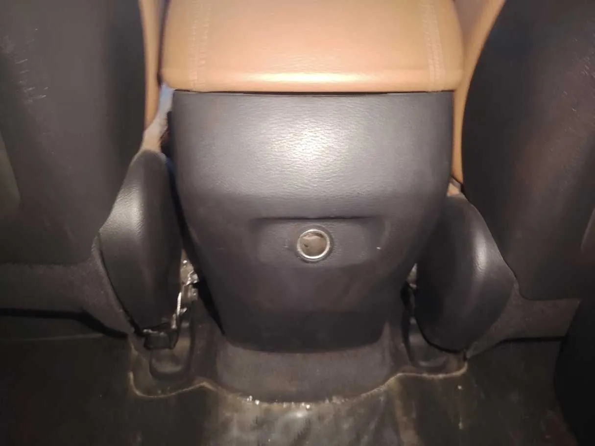 Car image 31