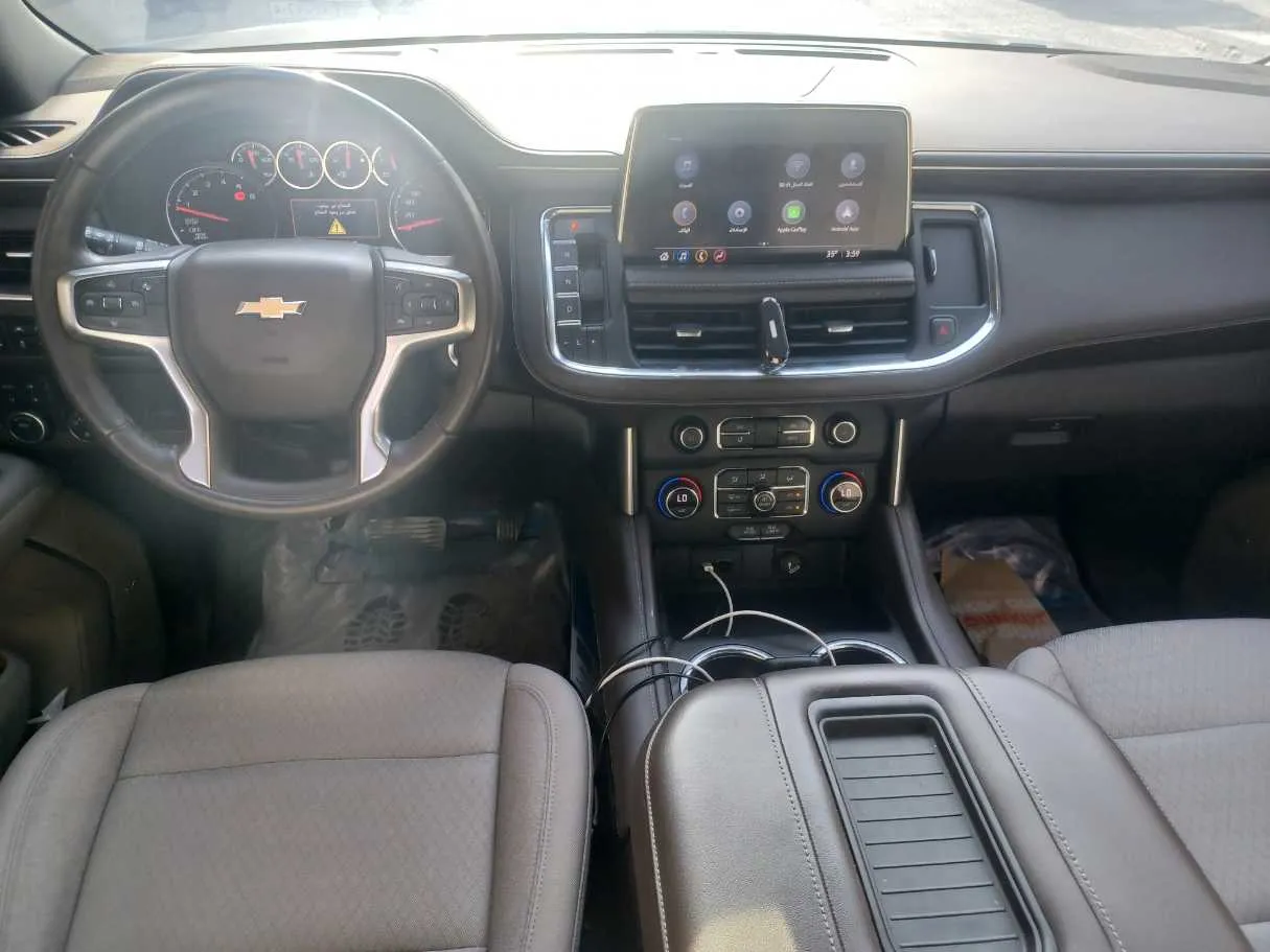 Car image 16