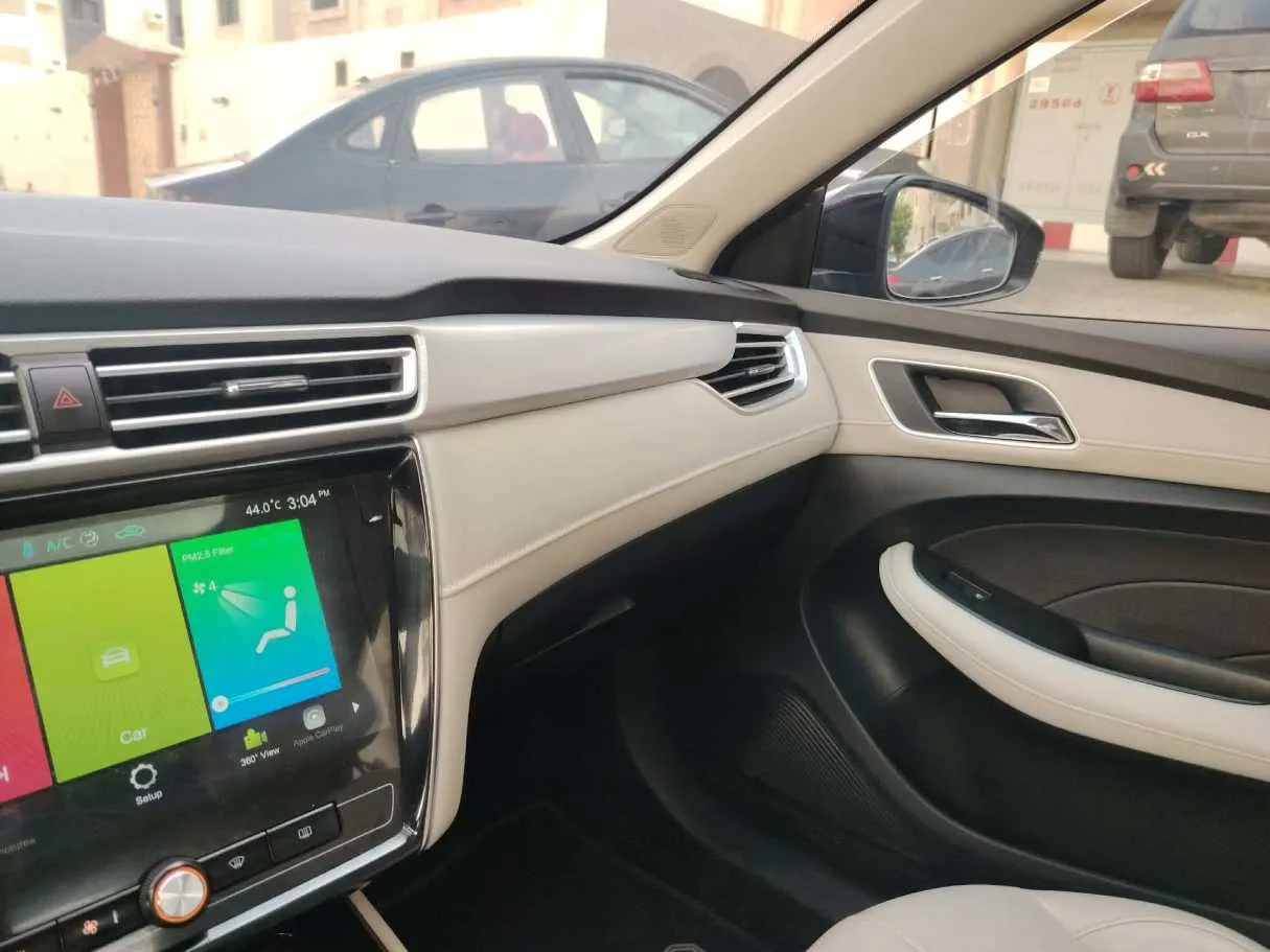 Car image 31