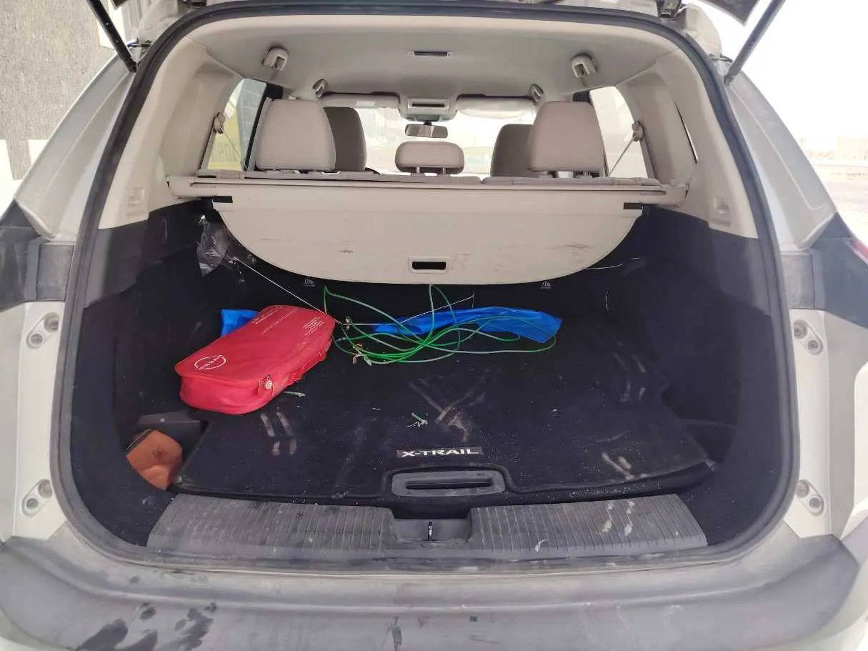 Car image 24