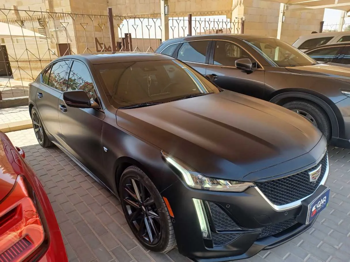 Car image 3