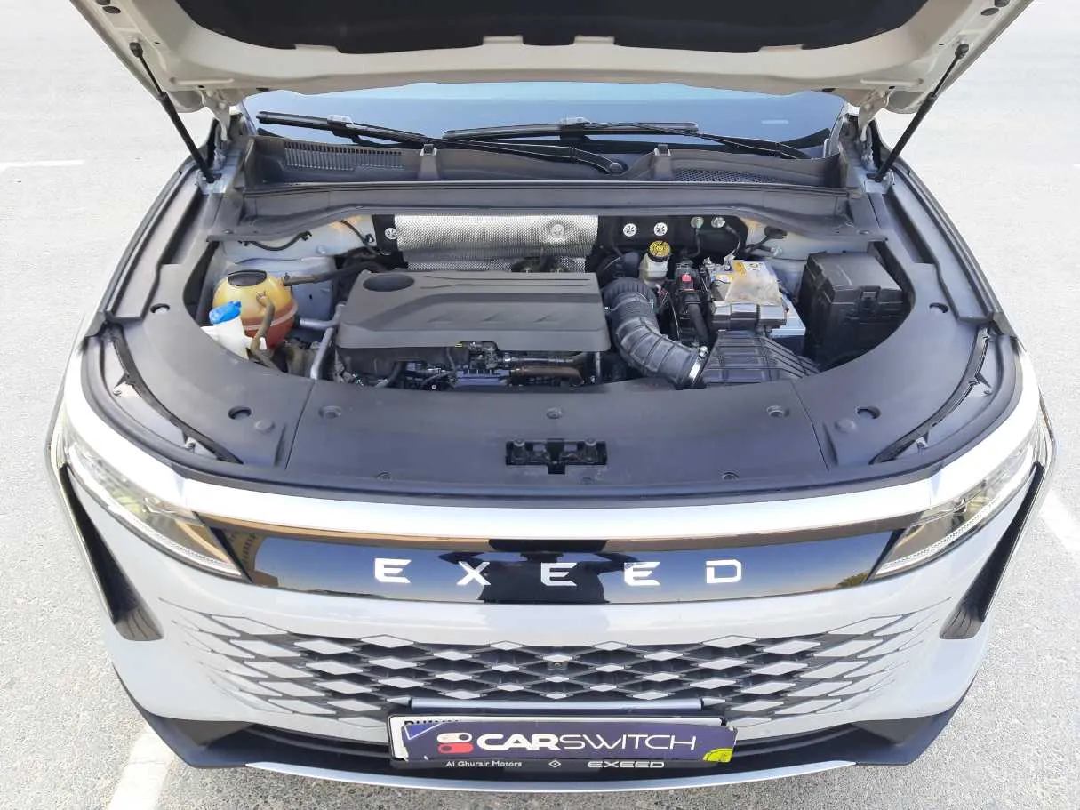 Car image 19