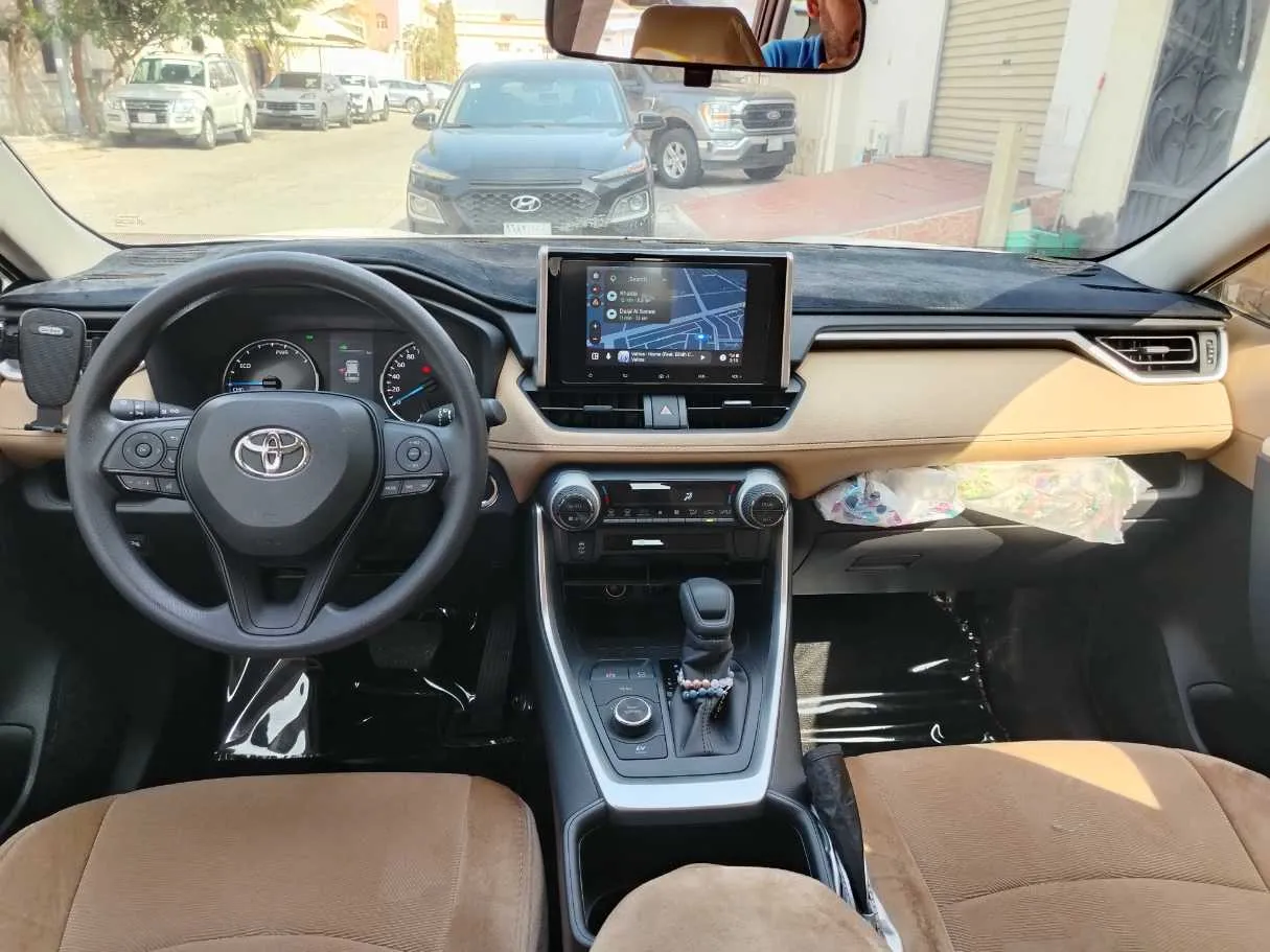 Car image 21