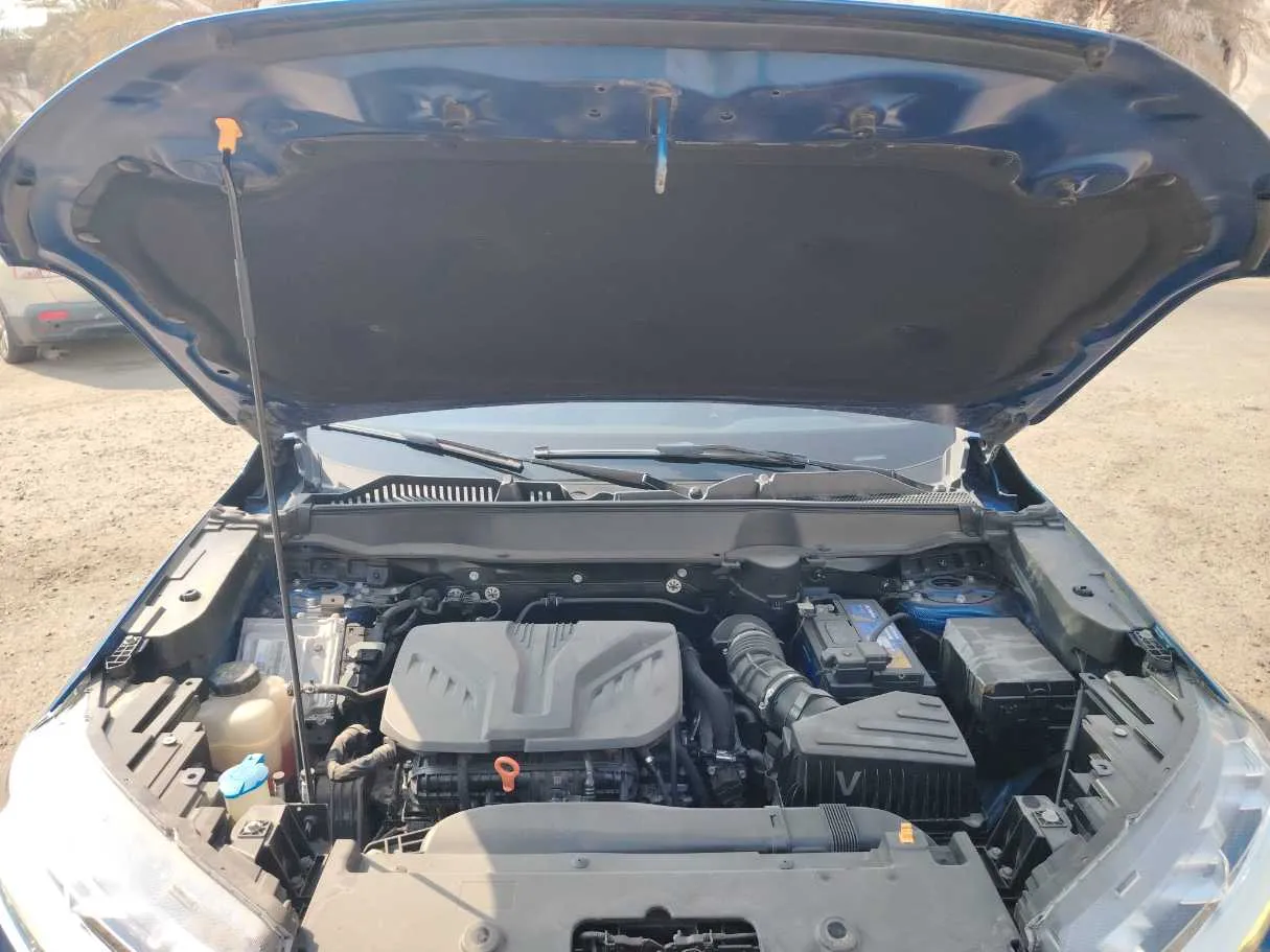 Car image 32