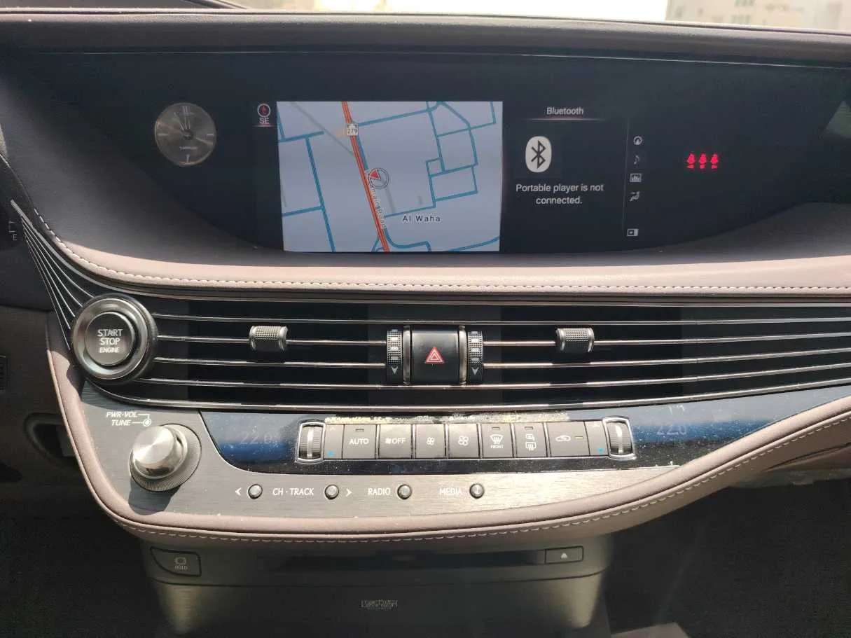 Car image 21