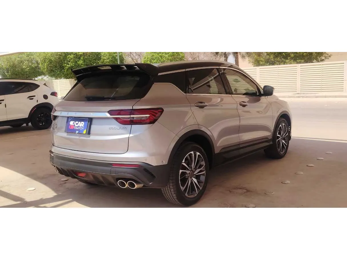 Car image 5