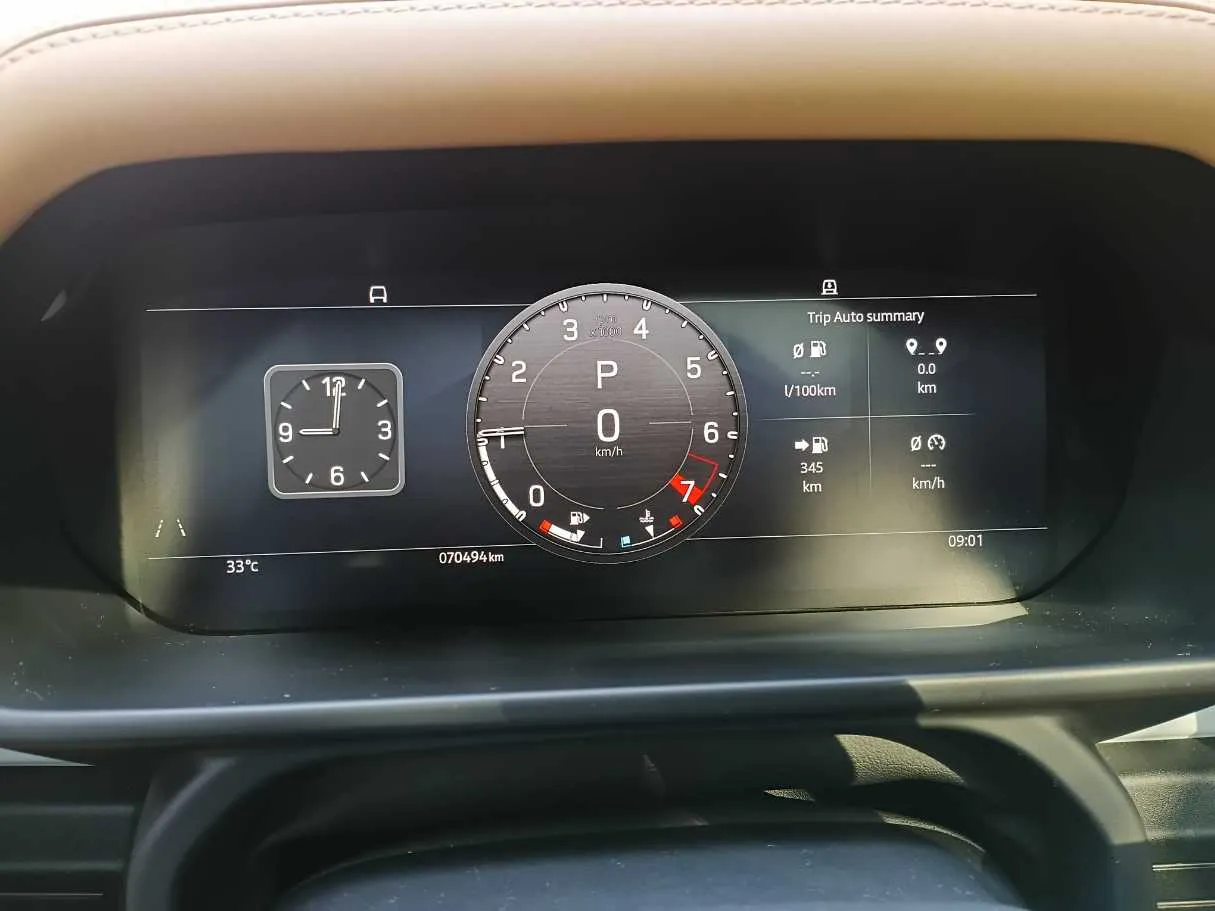 Car image 20