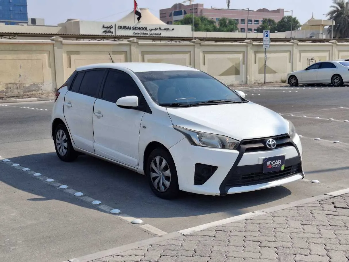 Car image 3