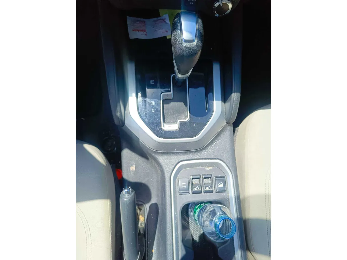 Car image 22
