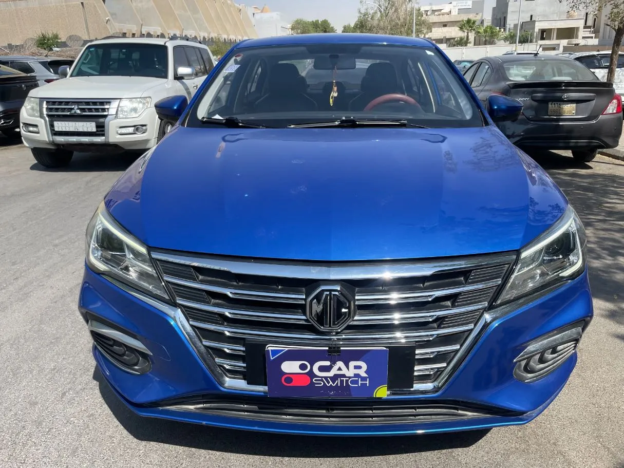 Car image 2