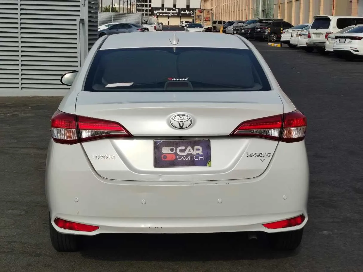 Car image 6