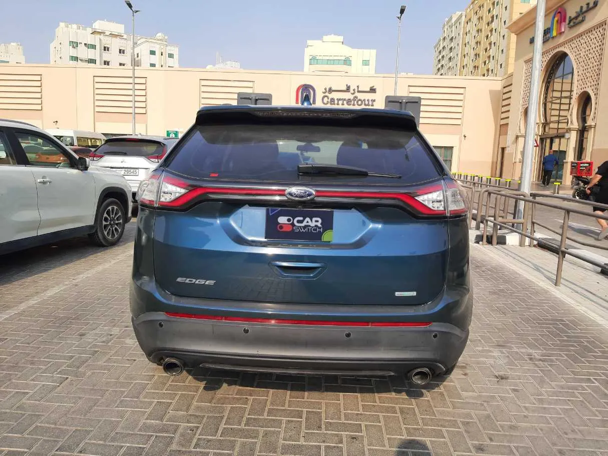 Car image 6