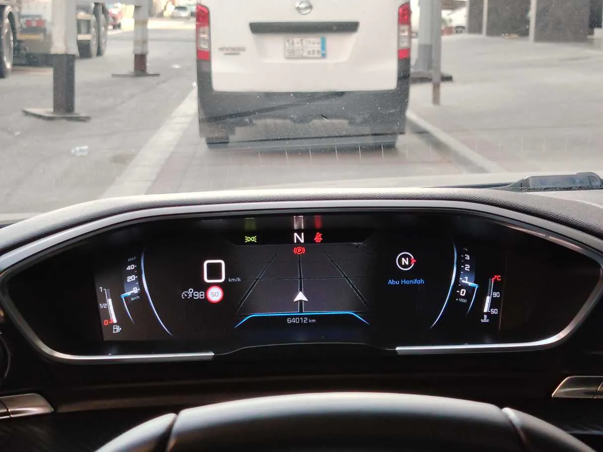 Car image 25