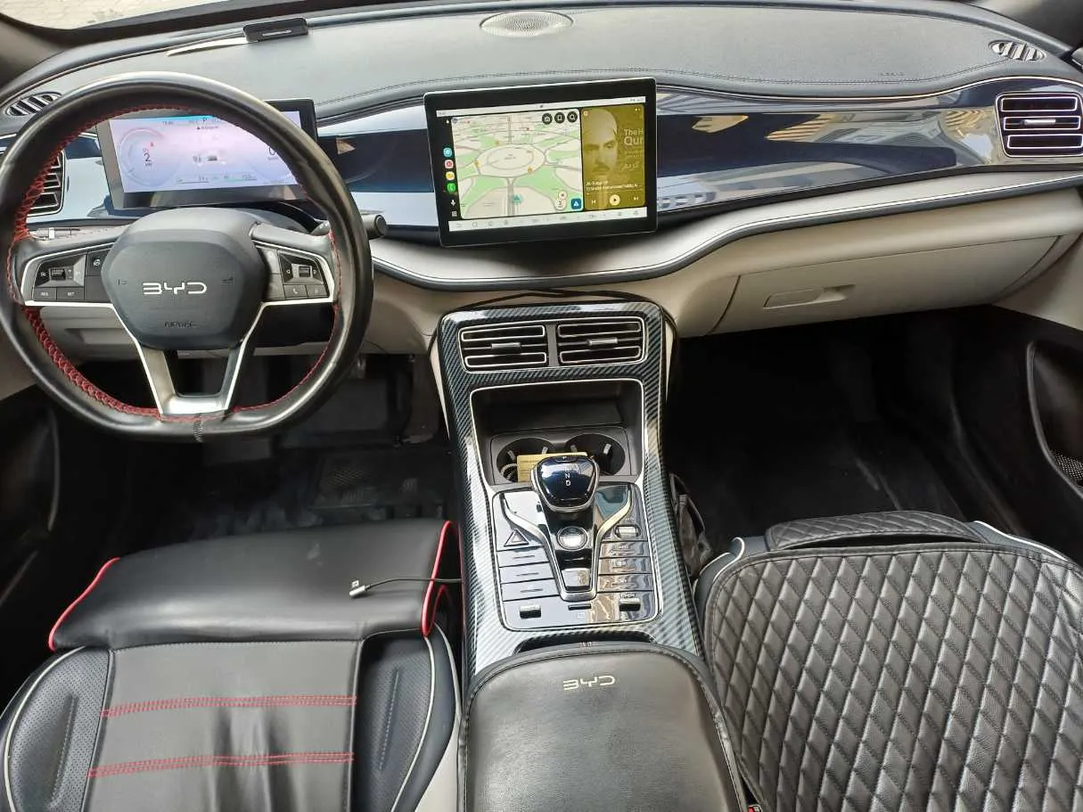 Car image 16