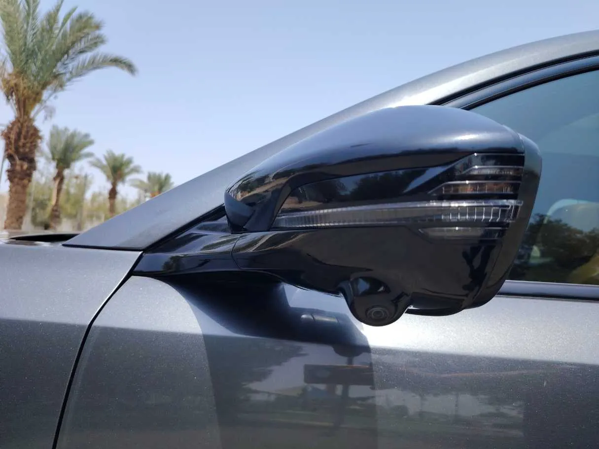 Car image 29