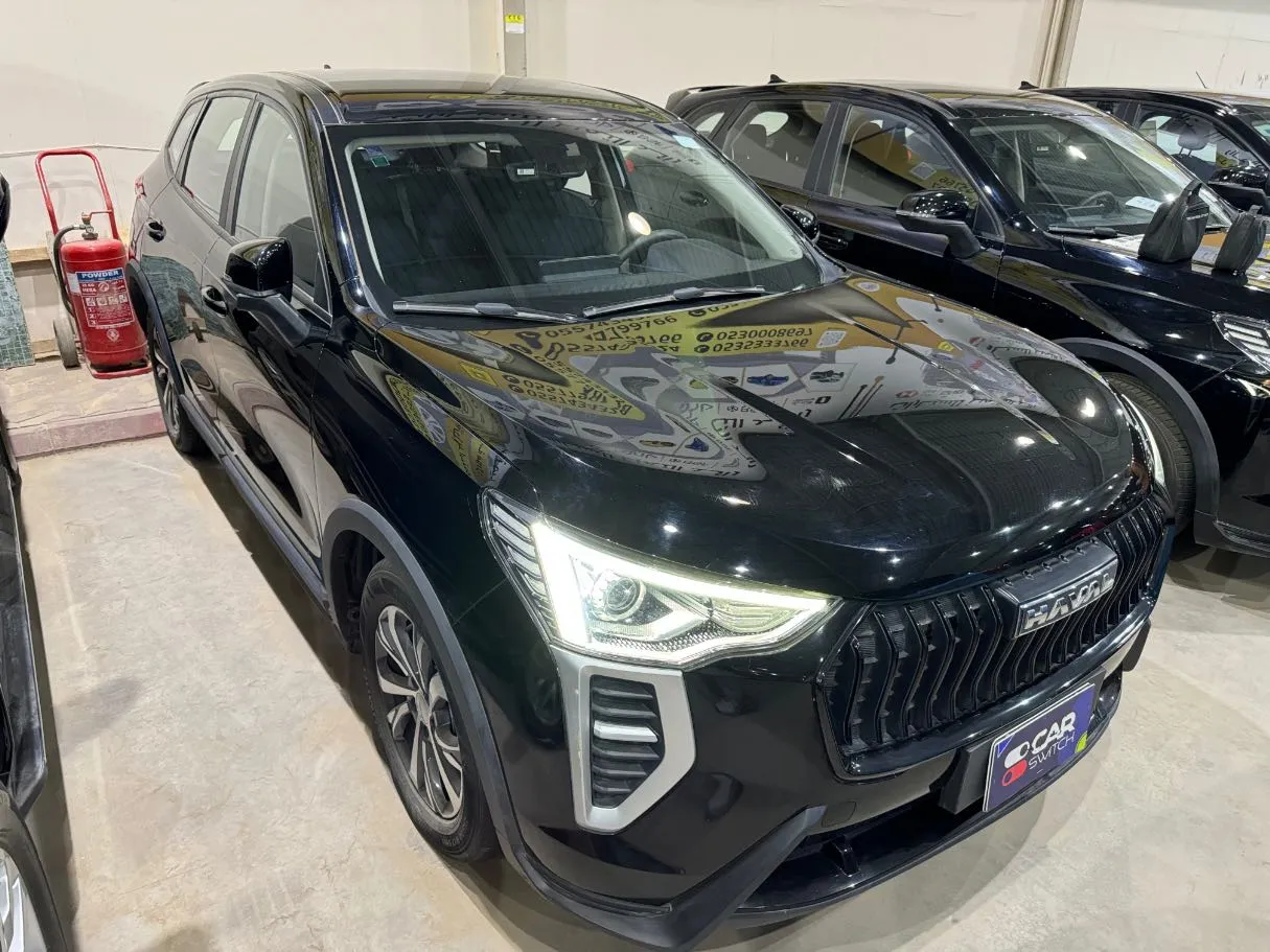 Car image 2
