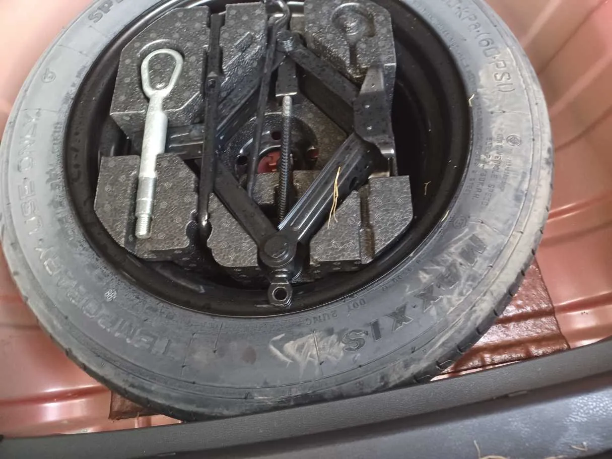 Car image 21