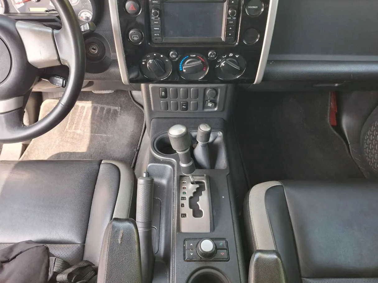 Car image 15