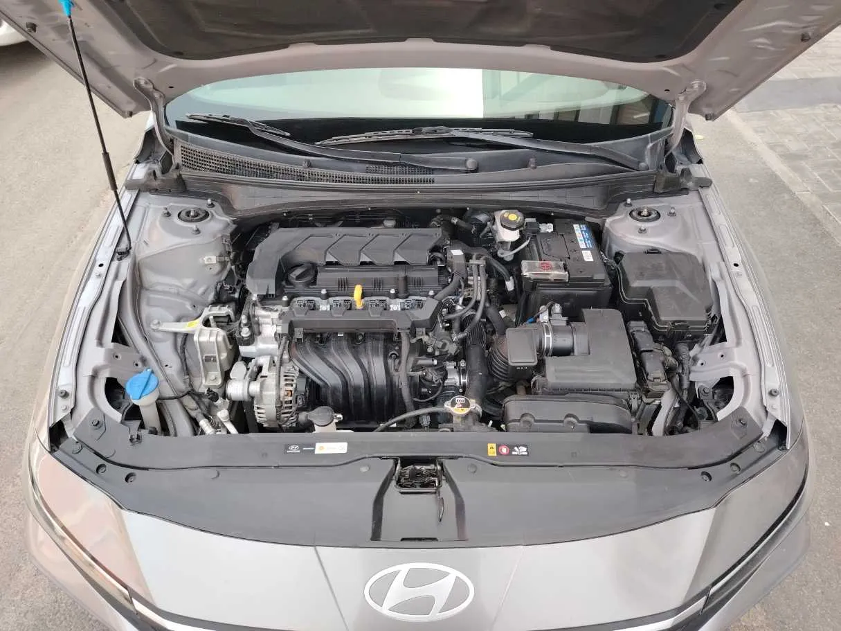 Car image 28