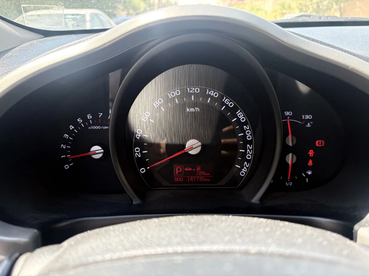 Car image 23