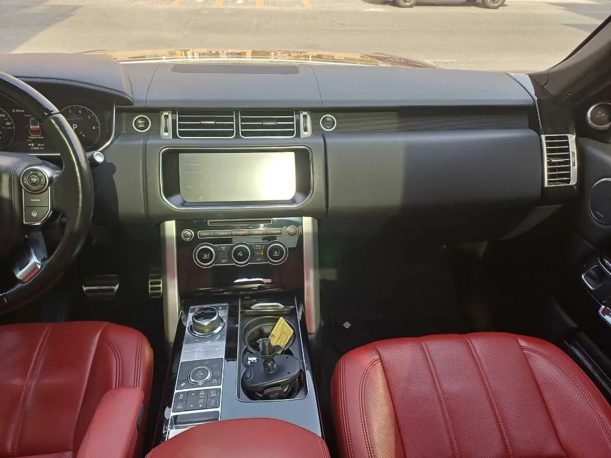 Car image 16