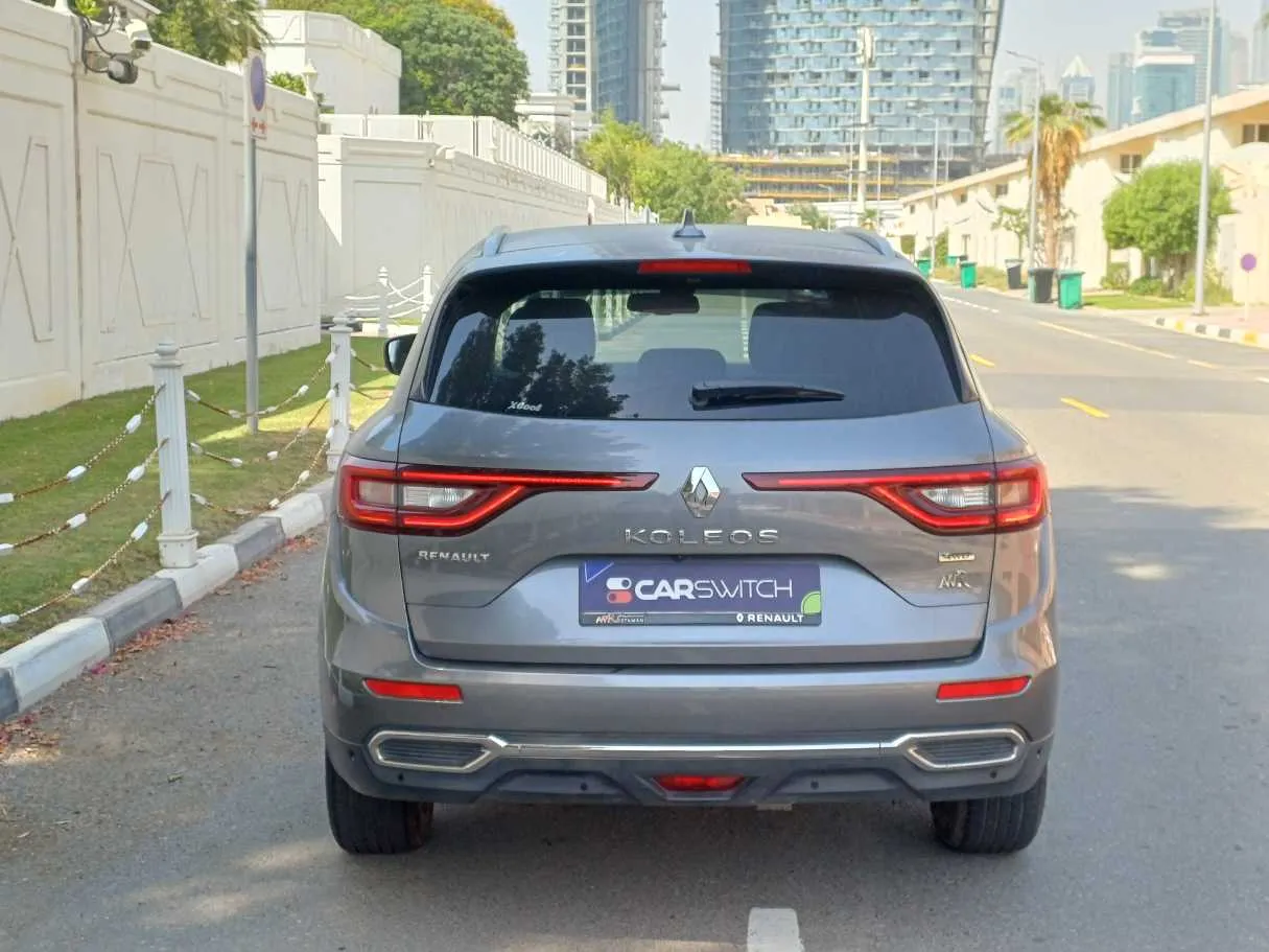 Car image 6