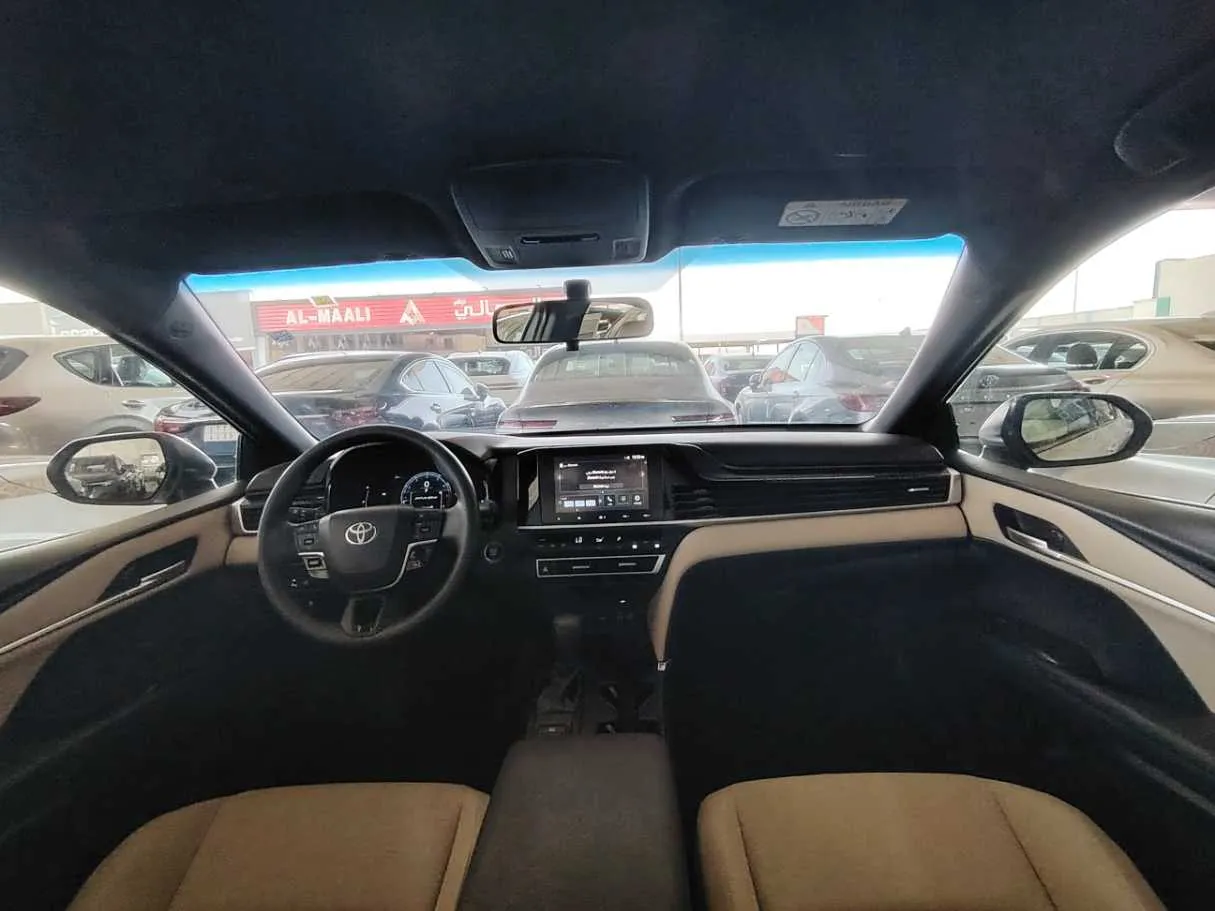 Car image 21