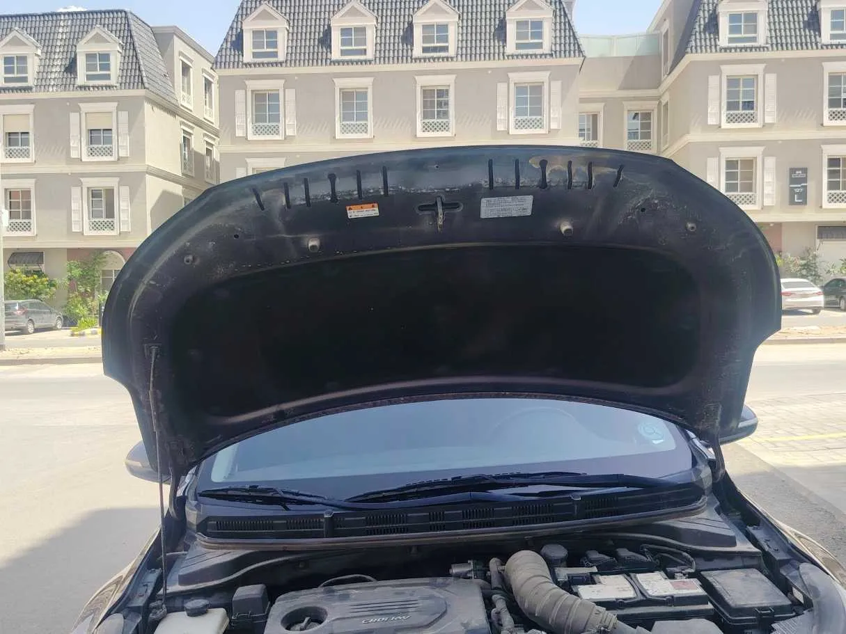 Car image 35