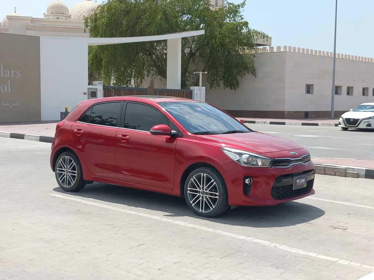 Car image 3